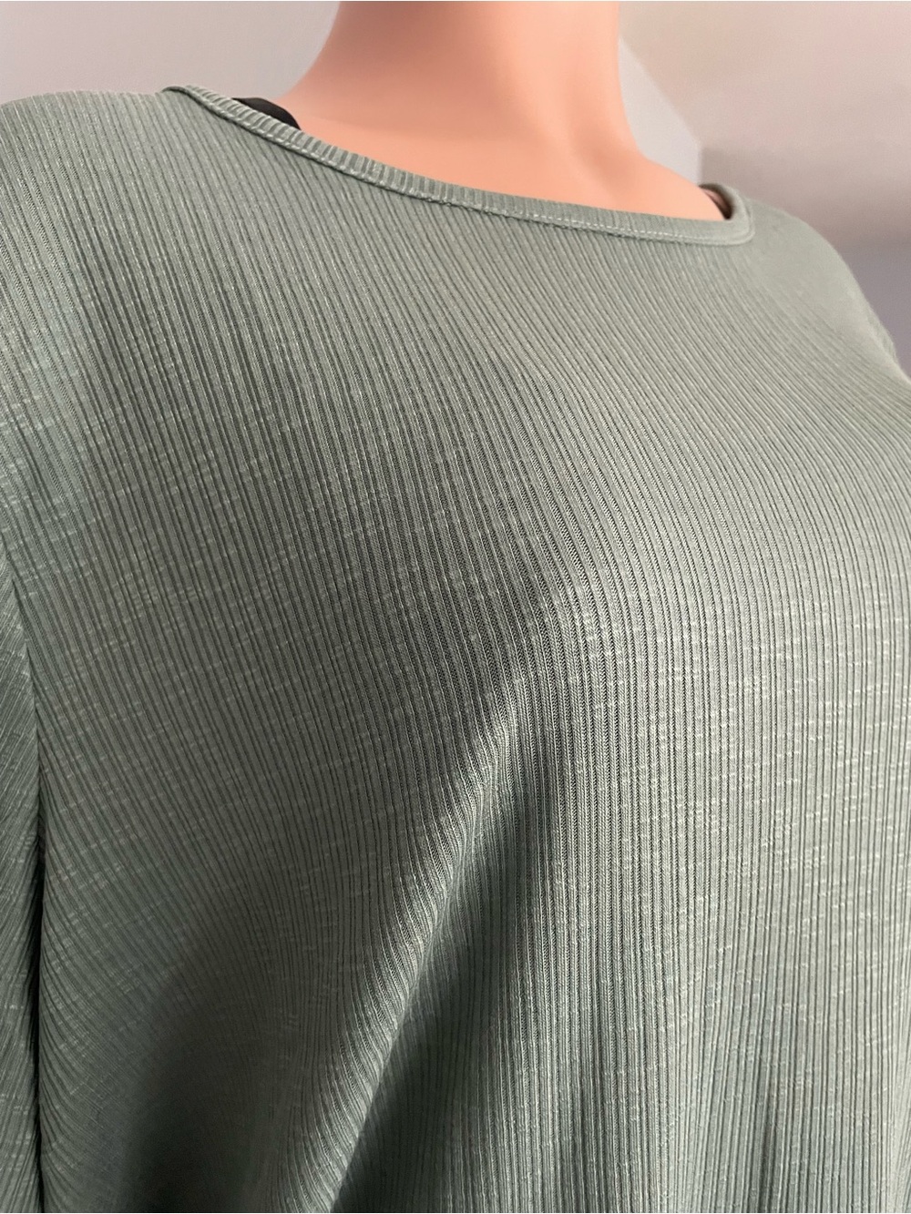 💥6/$35💥 NWT Old Navy Luxe Ribbed Slub Knit T Shirt XXL Tall Sage Green - Picture 4 of 4
